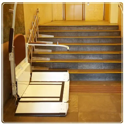 騰城輪椅升降台-台北無障礙爬梯機-基督教女青年會