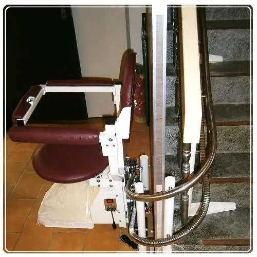 新竹周家樓梯升降椅