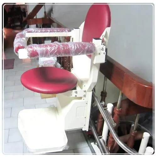 高雄前鎮蔡家樓梯升降椅