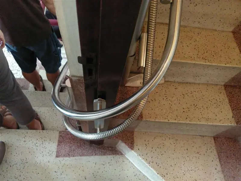 90-degree stairlift at the end