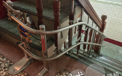 用心的禮物，讓媽媽上下樓再也不費力｜卓蘭賴家的爬梯升降椅